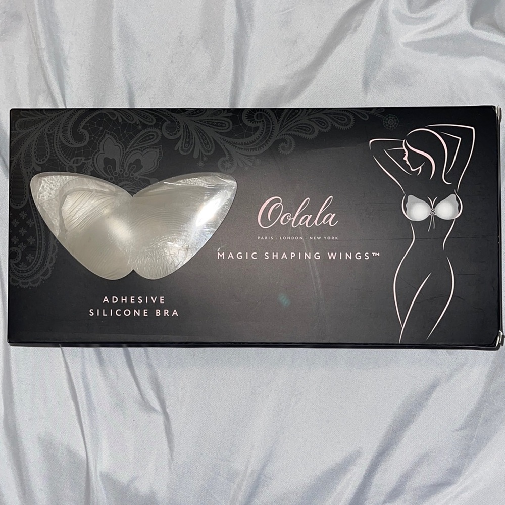 Adhesive silicon bra